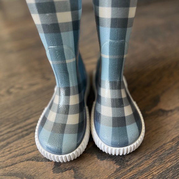 Authentic kids Burberry Wellington rain boots size 13 - Picture 4 of 10